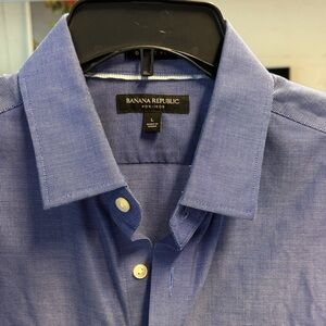 Banana Republic Men's Dress Shirt in Light Blue